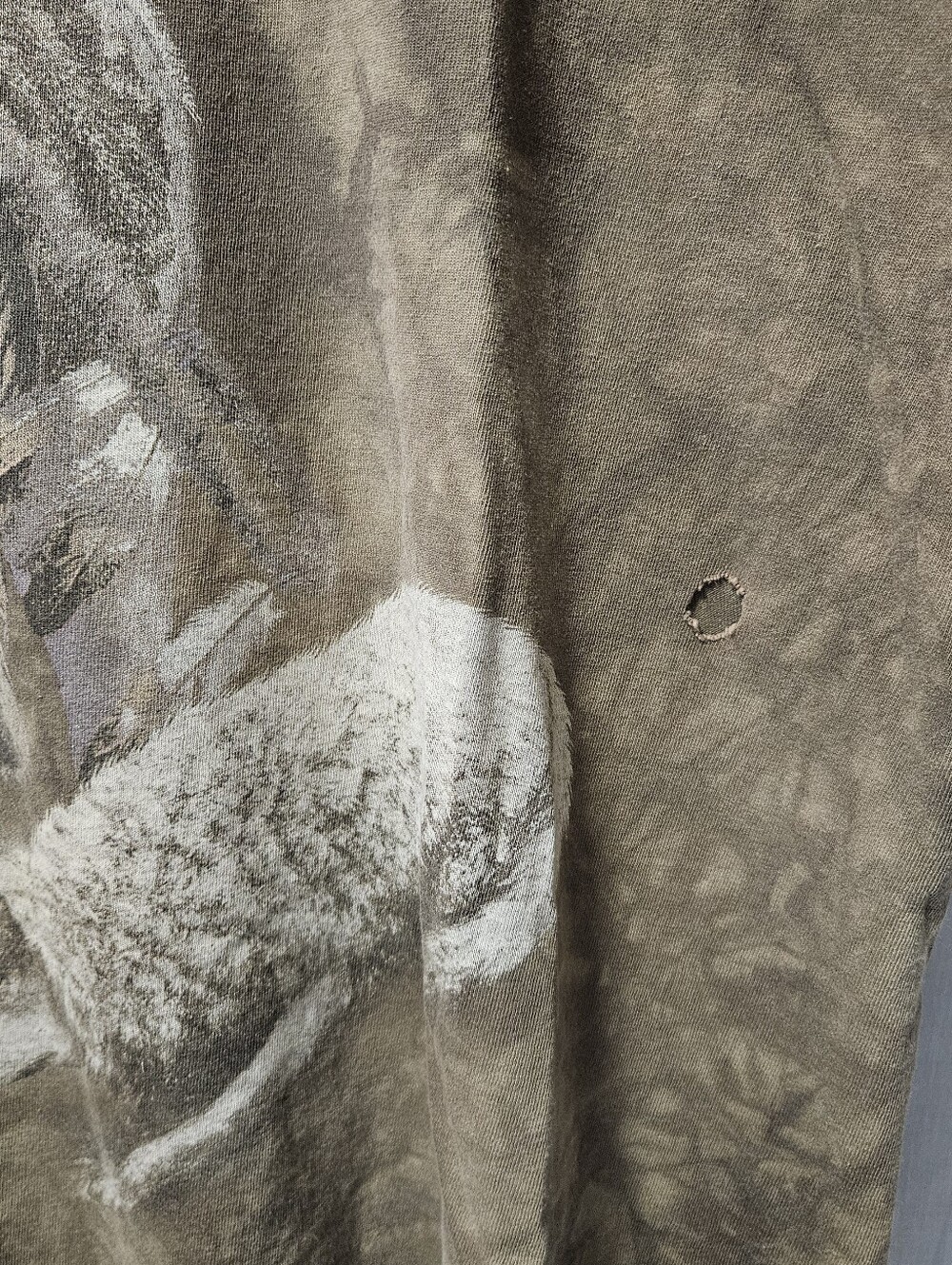 Vintage - The Mountain Brown Native Men’s T-Shirt with Wolf & Horse Print sz XL - Picture 4 of 9
